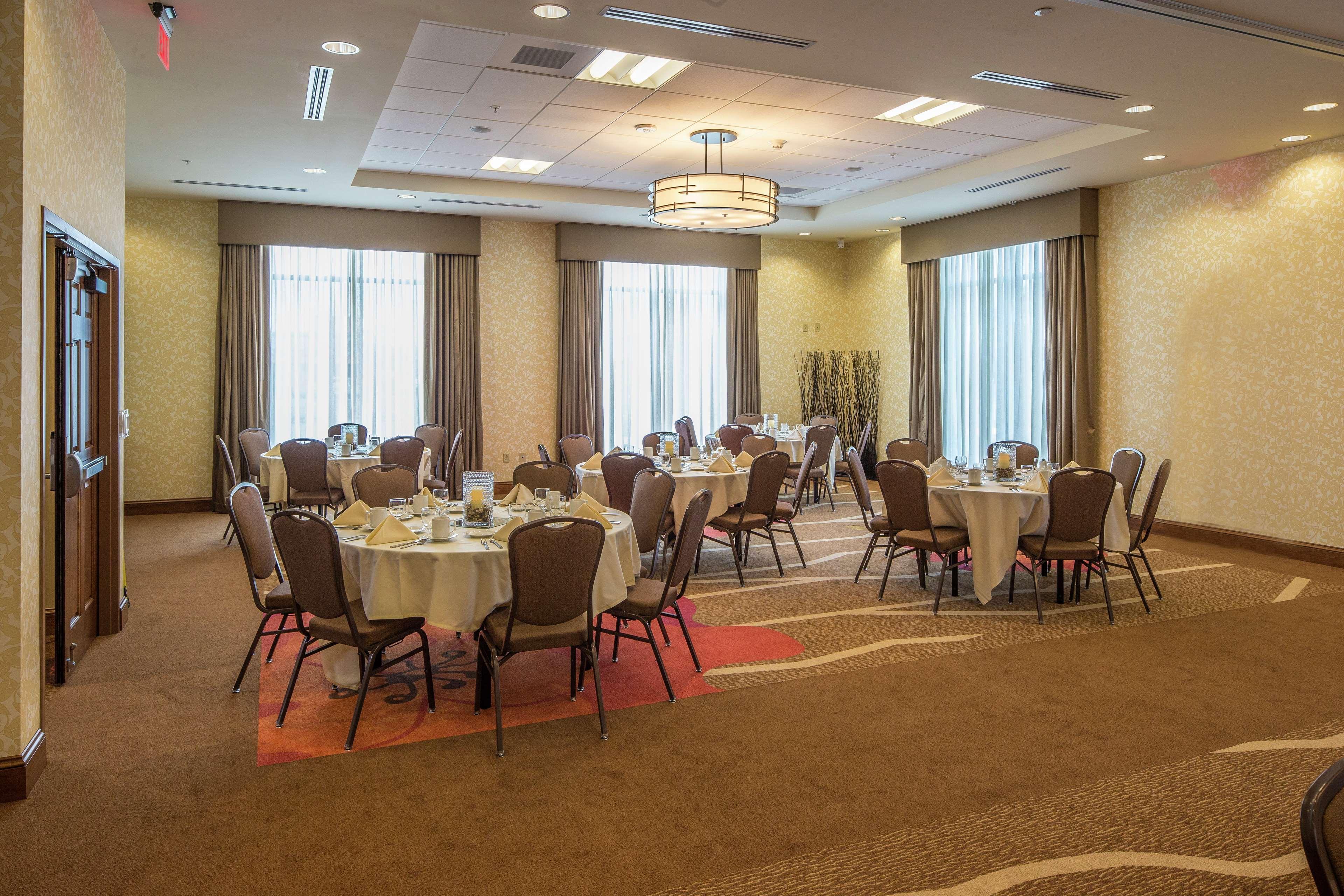 Hilton Garden Inn Uniontown Exterior foto